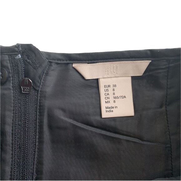 H&M Zigzag Sequin Mini Skirt Size 8 - Picture 16 of 16